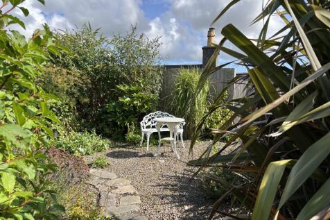 Ivy Cottage, 39 Main Street, Twynholm - Williamson