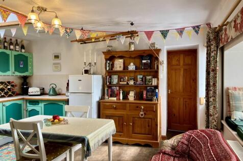 Hazelwood Cottage, Carsluith - Williamson and Henr