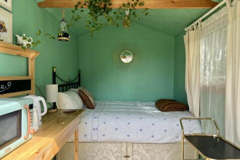 Hazelwood Cottage, Carsluith - Williamson and Henr