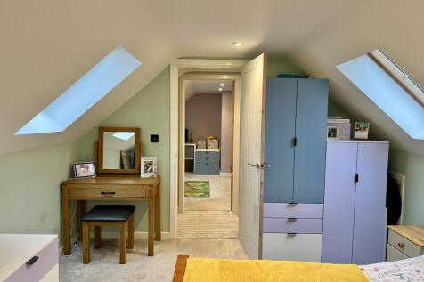 9 Queenshill Park, Ringford - Williamson and Henry