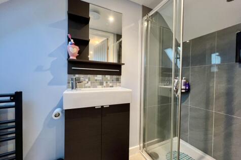 9 Queenshill Park, Ringford - Williamson and Henry