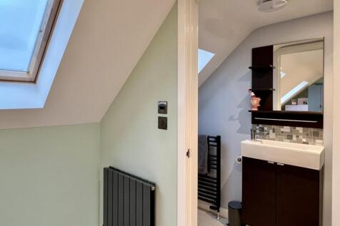 9 Queenshill Park, Ringford - Williamson and Henry