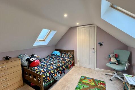 9 Queenshill Park, Ringford - Williamson and Henry