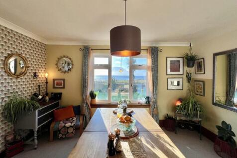 Hawthorn House, Second Sands, Port William - Willi