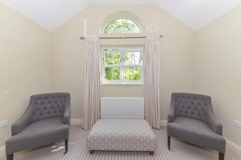Landing Seating Area