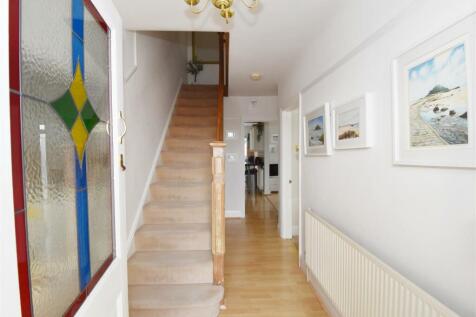 Hallway.jpg