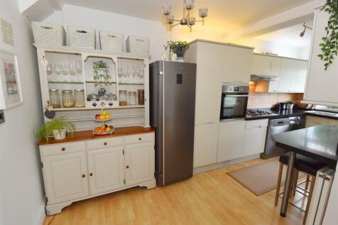 Kitchen shot.jpg