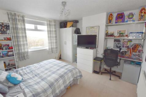 Bedroom 2.jpg