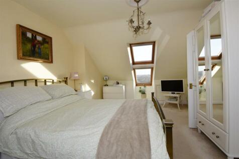 Master bedroom.jpg