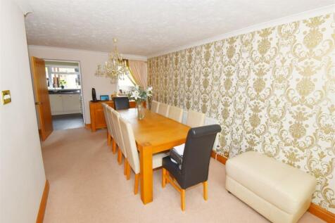 Dining room.jpg