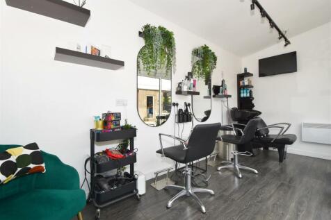 Salon_ workspace.jpg
