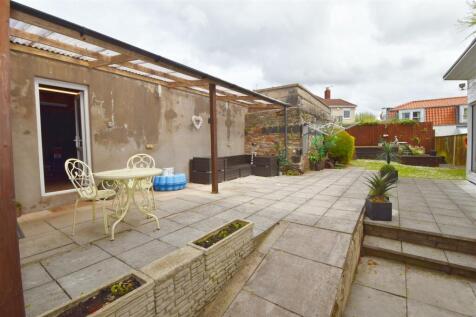 Garden and garage.jpg