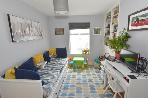 2nd Reception room_snug (2).jpg