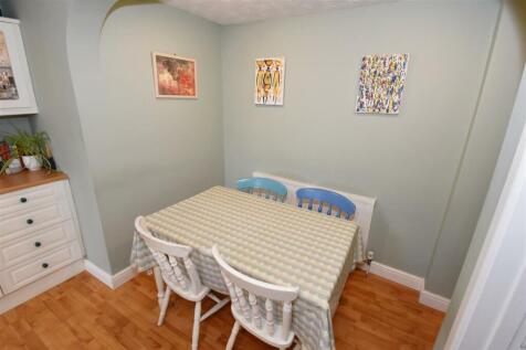 Breakfast area.jpg