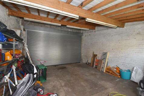 Garage.jpg