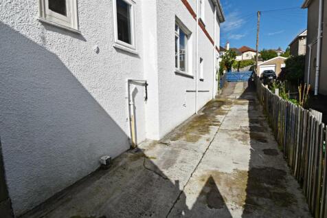 Driveway 1.jpg
