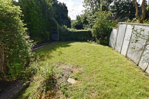 Lawn to rear.jpg