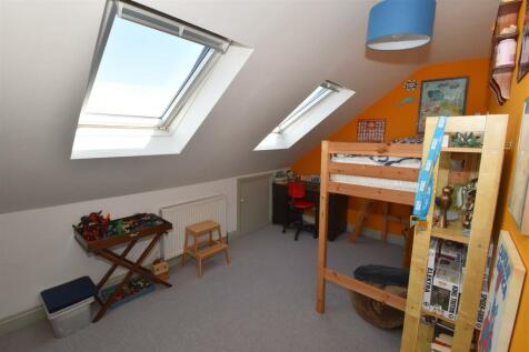 Bedroom 5.jpg