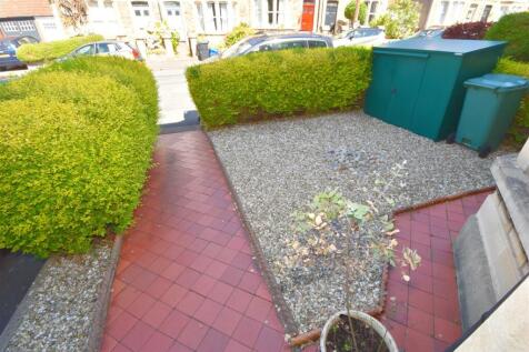 Front garden.jpg