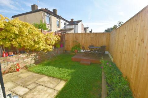 Rear garden (1).jpg