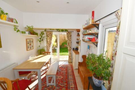 Dining area.jpg