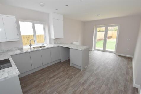 Kitchen_Dining room (1).jpg