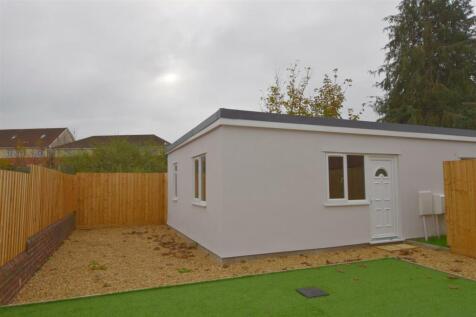 Outbuilding_office (1).jpg