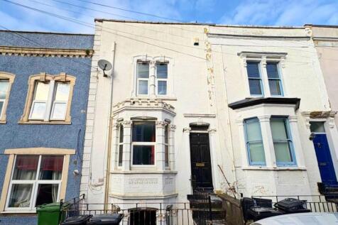 Front shot of property.jpg