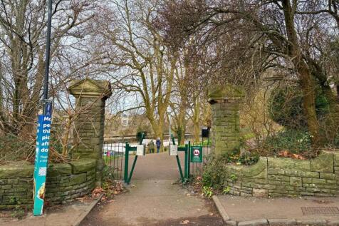 Victoria Park (1).jpg