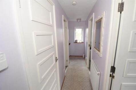Hallway (1).jpg