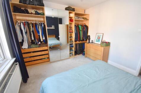 Bedroom One (3).jpg