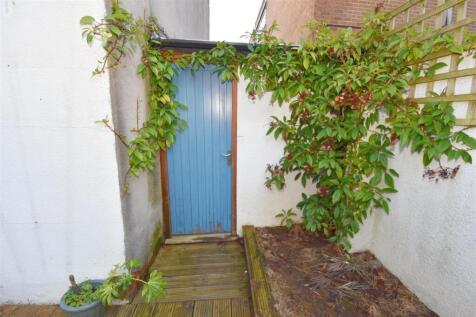 Rear access to garage.jpg