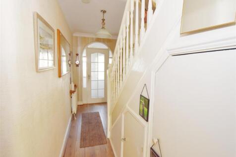 Hallway.jpg
