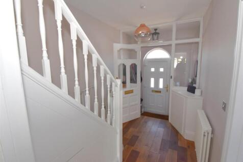 Hallway..jpg
