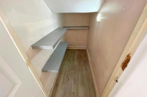 Pantry_storage.jpg