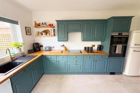 Kitchen shot.jpg