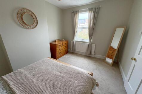 Bedroom 2.jpg