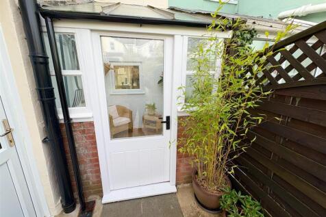 Garden room.jpg