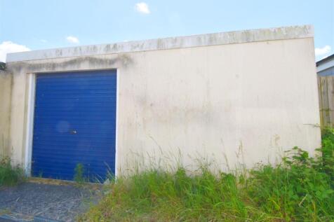 Garage .jpg
