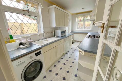Kitchen shot.jpg