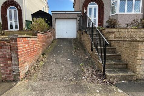 Garage and driveway.jpg