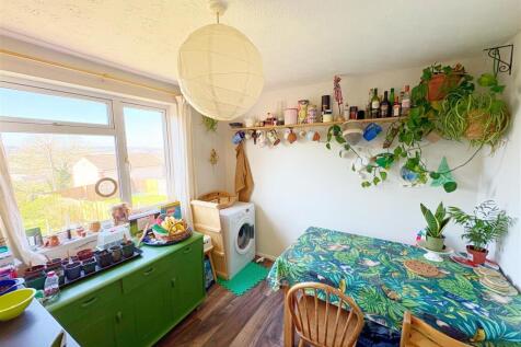 Dining area.jpg