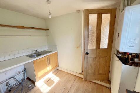 Utility room (1).jpg
