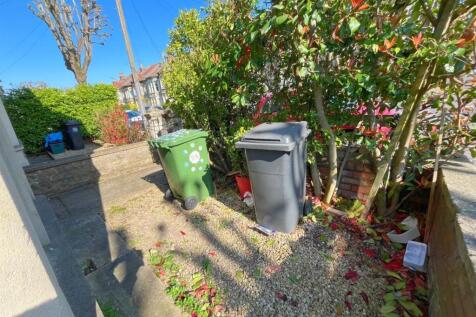 Front garden.jpg