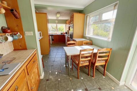 Kitchen_Breakfast room.jpg