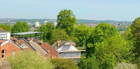 Views to rear of property towards M32.jpg