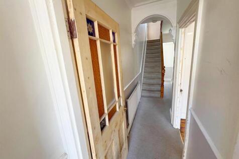 Hallway and stairs.jpg