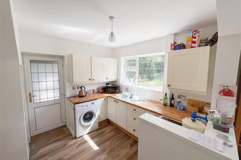 Kitchen (1).jpg