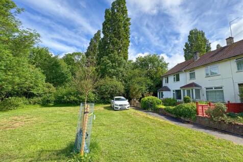 View of property to the front.jpg