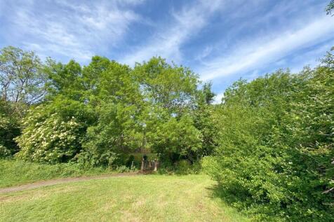 View to front of property.jpg